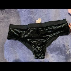 VS cheecky panty